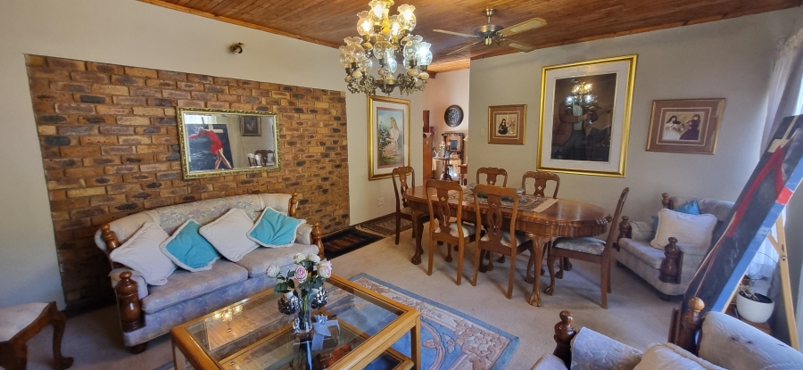 3 Bedroom Property for Sale in Elandsrand North West